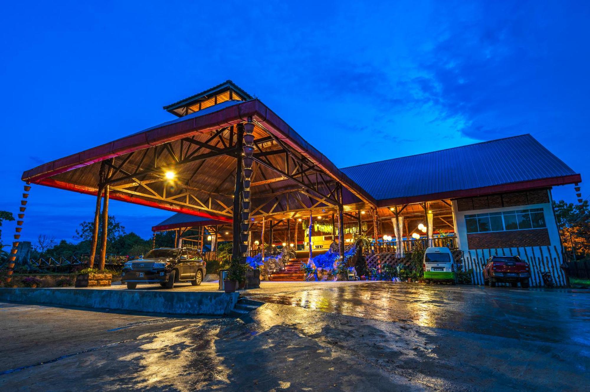 Borneo Sepilok Rainforest Resort Экстерьер фото